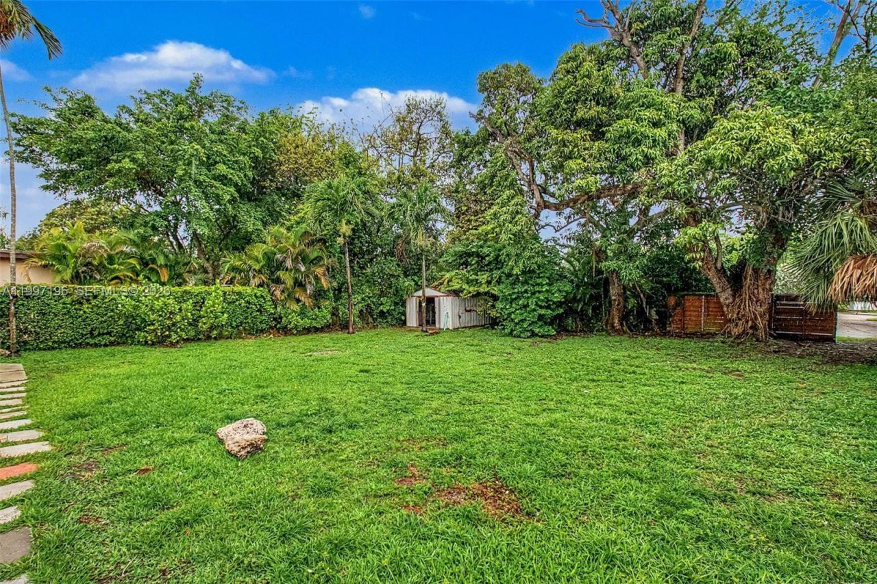 3951 SW 2nd Ter, Miami, FL 33134 Photo