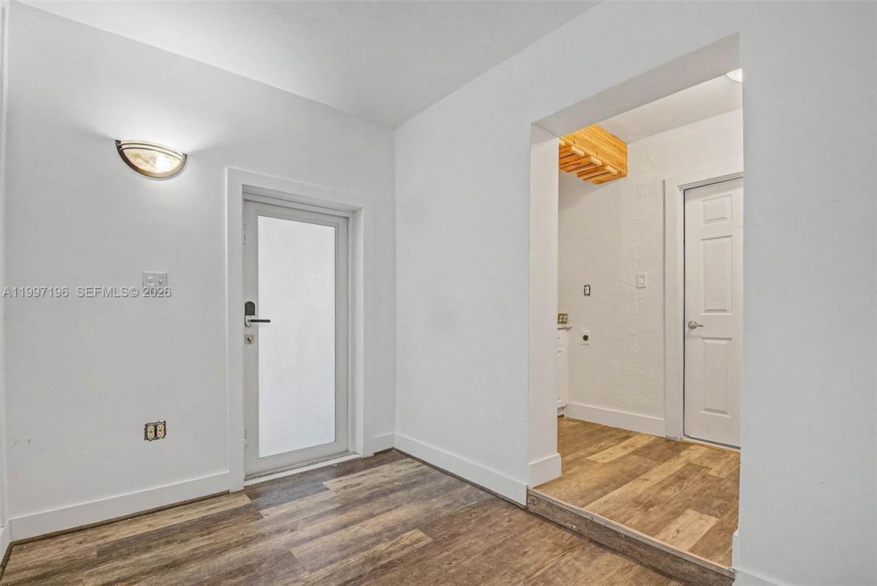 3951 SW 2nd Ter, Miami, FL 33134 Photo