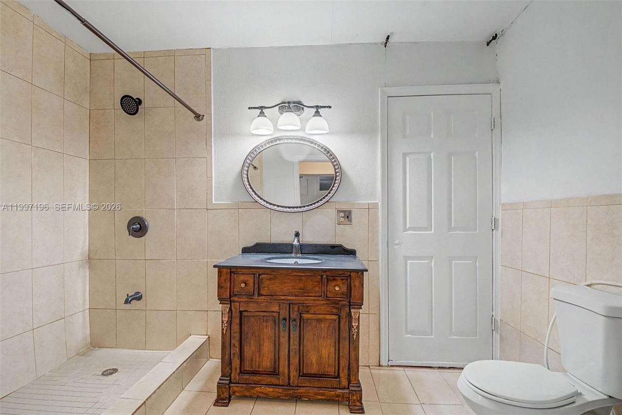 3951 SW 2nd Ter, Miami, FL 33134 Photo