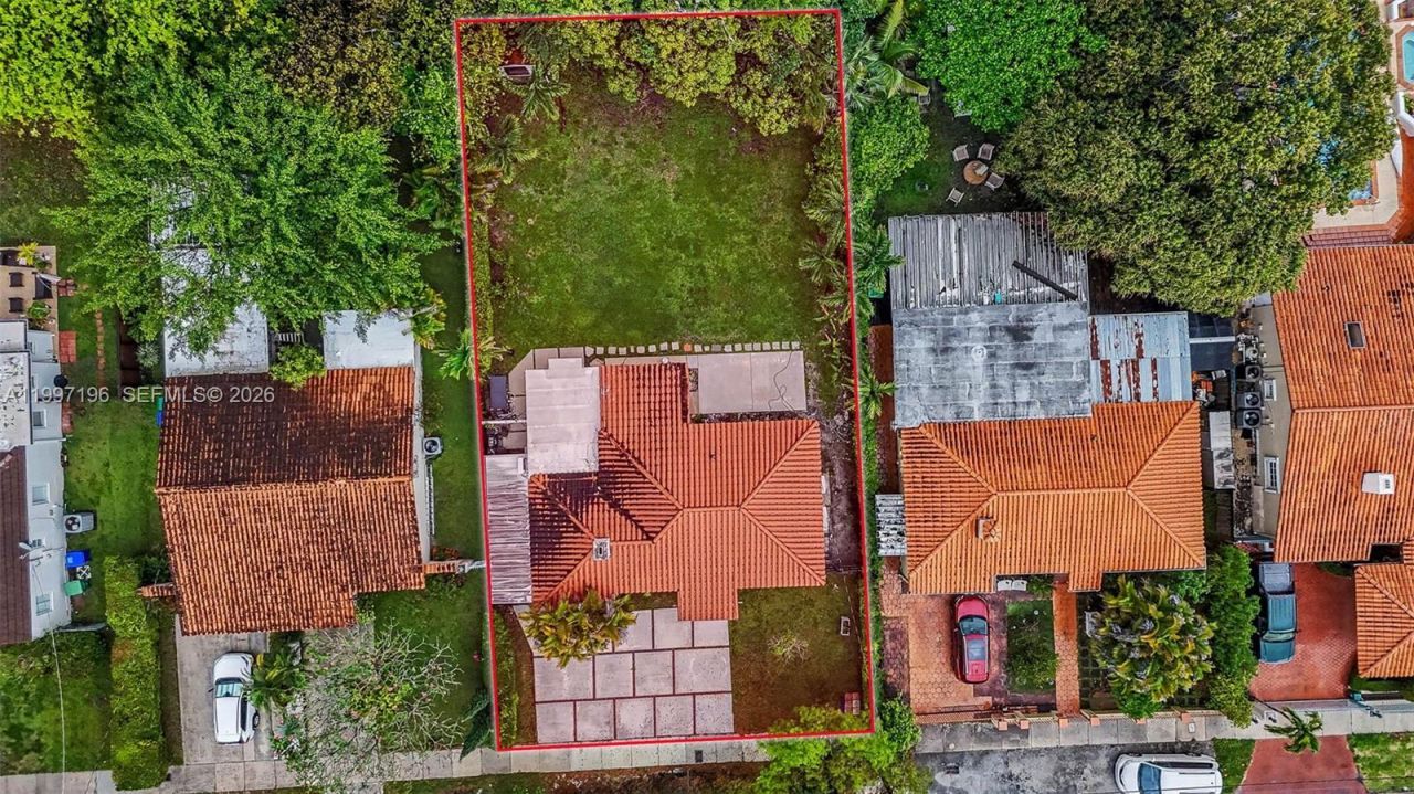 3951 SW 2nd Ter, Miami, FL 33134 Photo