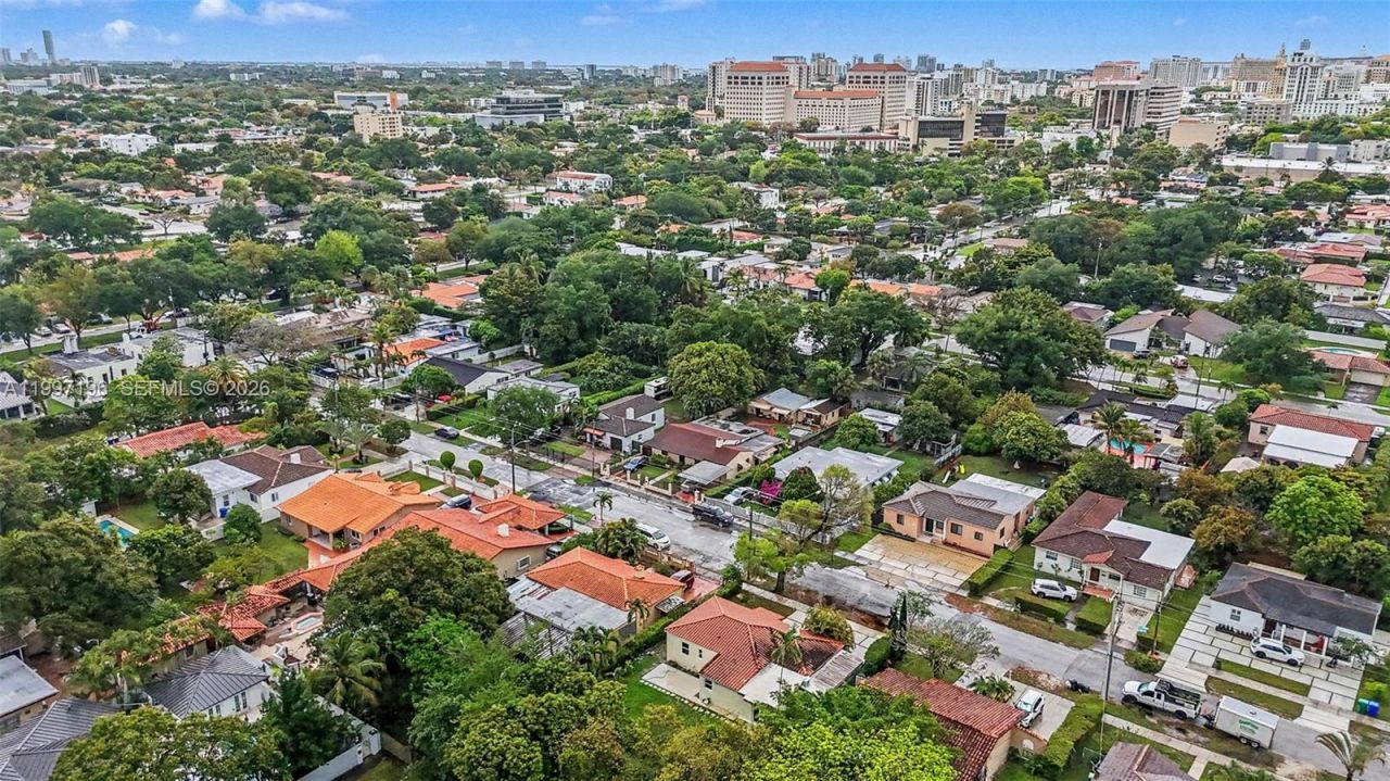 3951 SW 2nd Ter, Miami, FL 33134 Photo