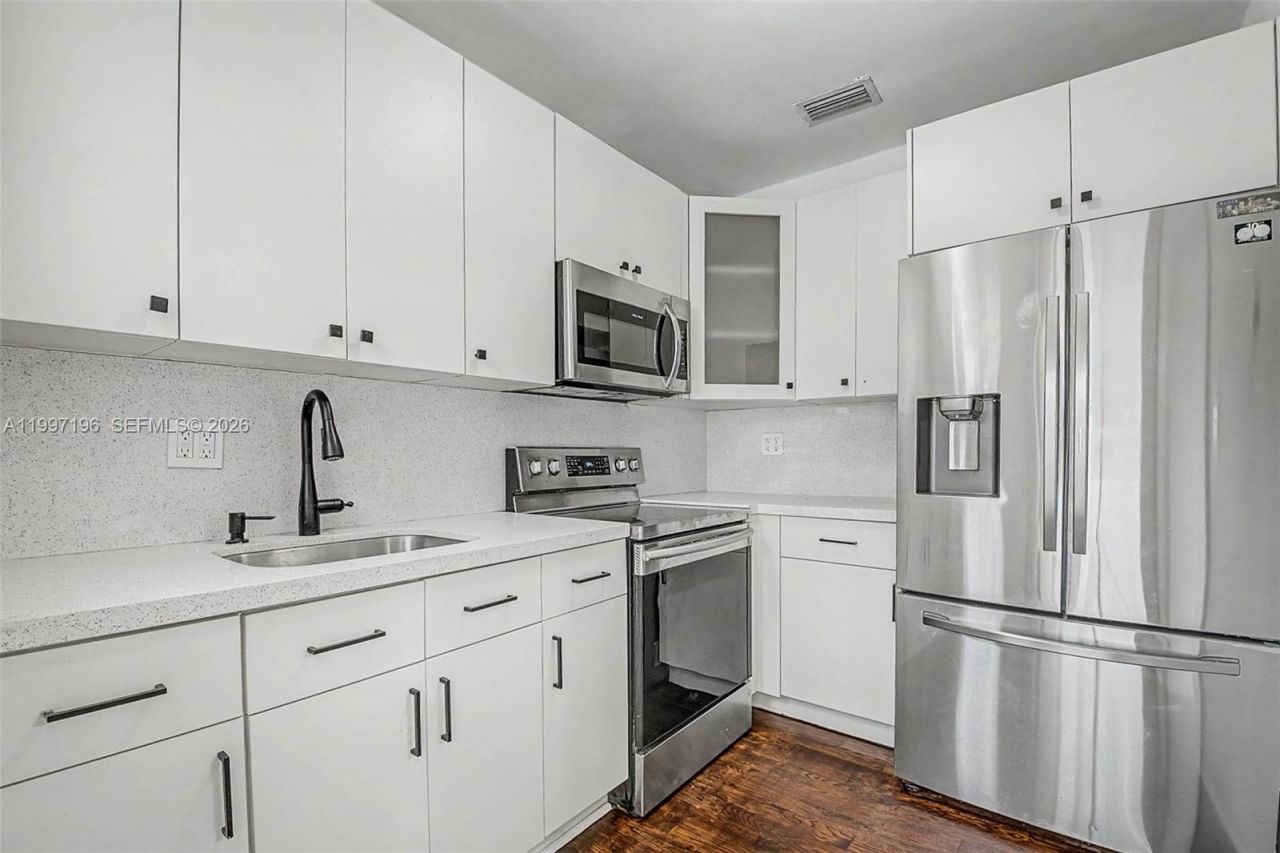 3951 SW 2nd Ter, Miami, FL 33134 Photo