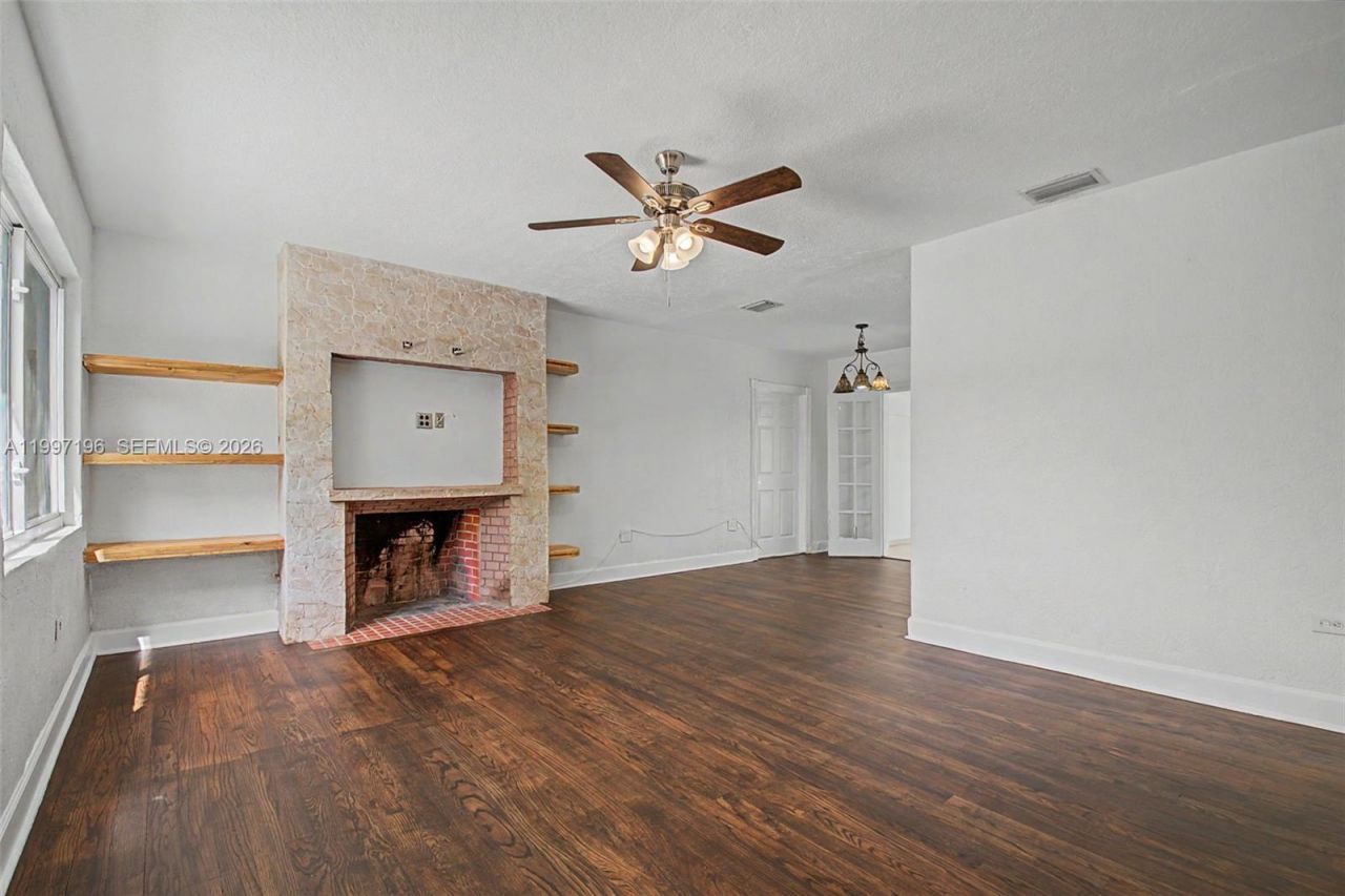 3951 SW 2nd Ter, Miami, FL 33134 Photo