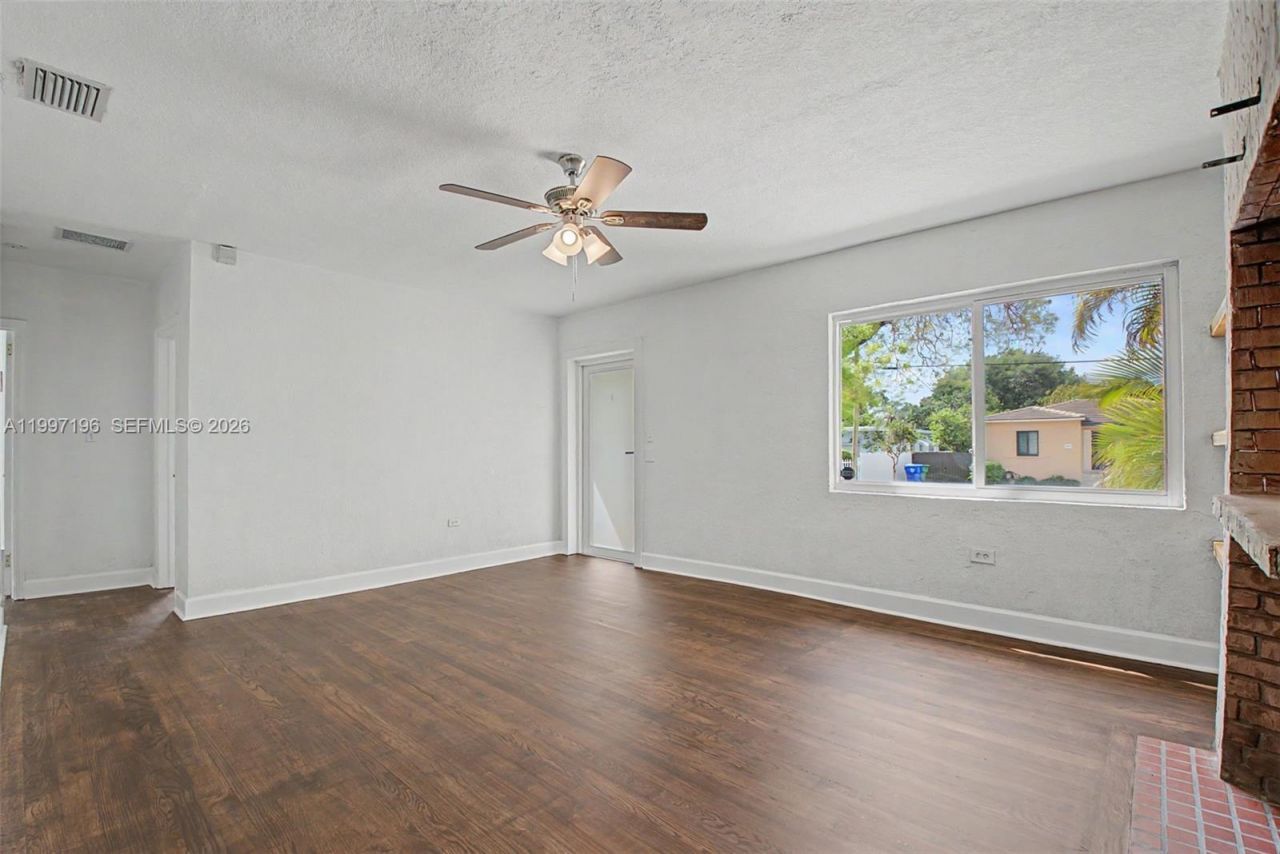 3951 SW 2nd Ter, Miami, FL 33134 Photo