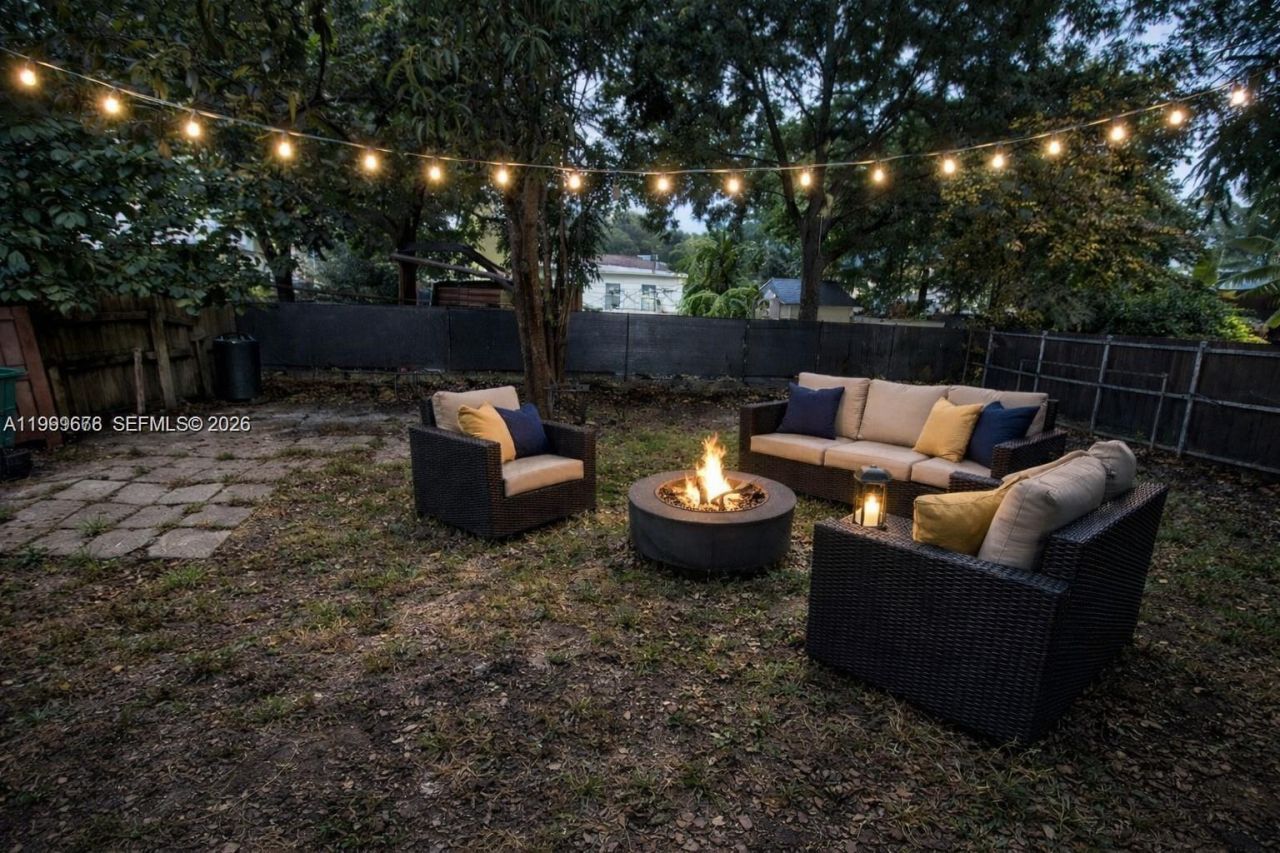 3079 NW Flagler Ter, Miami, FL 33125 Photo