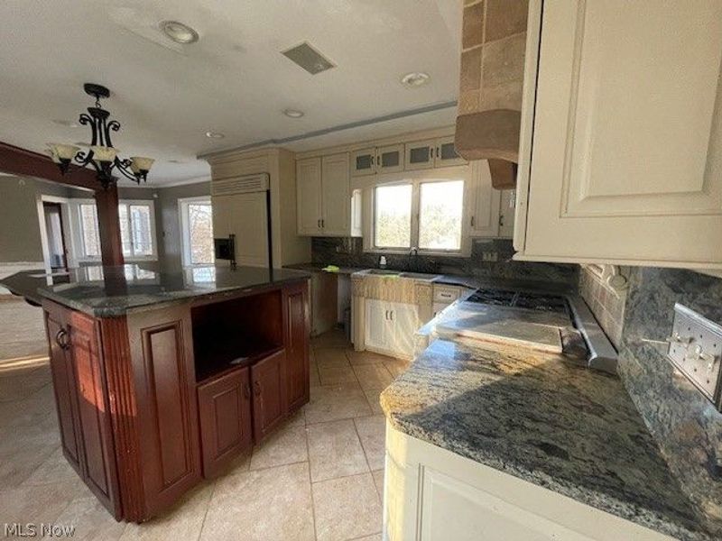 860 Kensington Road, Coshocton, OH 43812 Photo 8