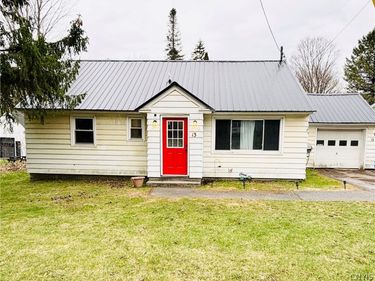 13 Cedar Street, Morrisville, NY 13408