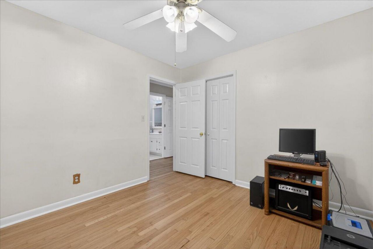 1225 Hillside Drive Photo 18