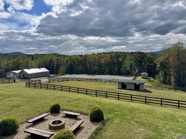 2236 CRAIGS STORE RD, AFTON, VA 22920