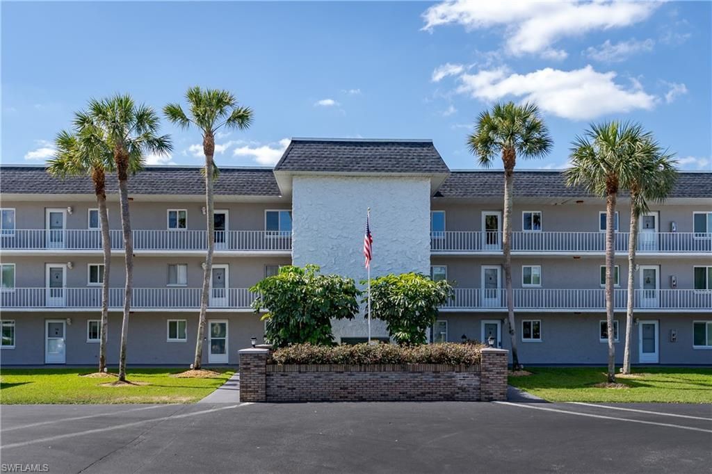 5515 Rattlesnake Hammock Rd, Unit 205, Naples, FL 34113 Photo