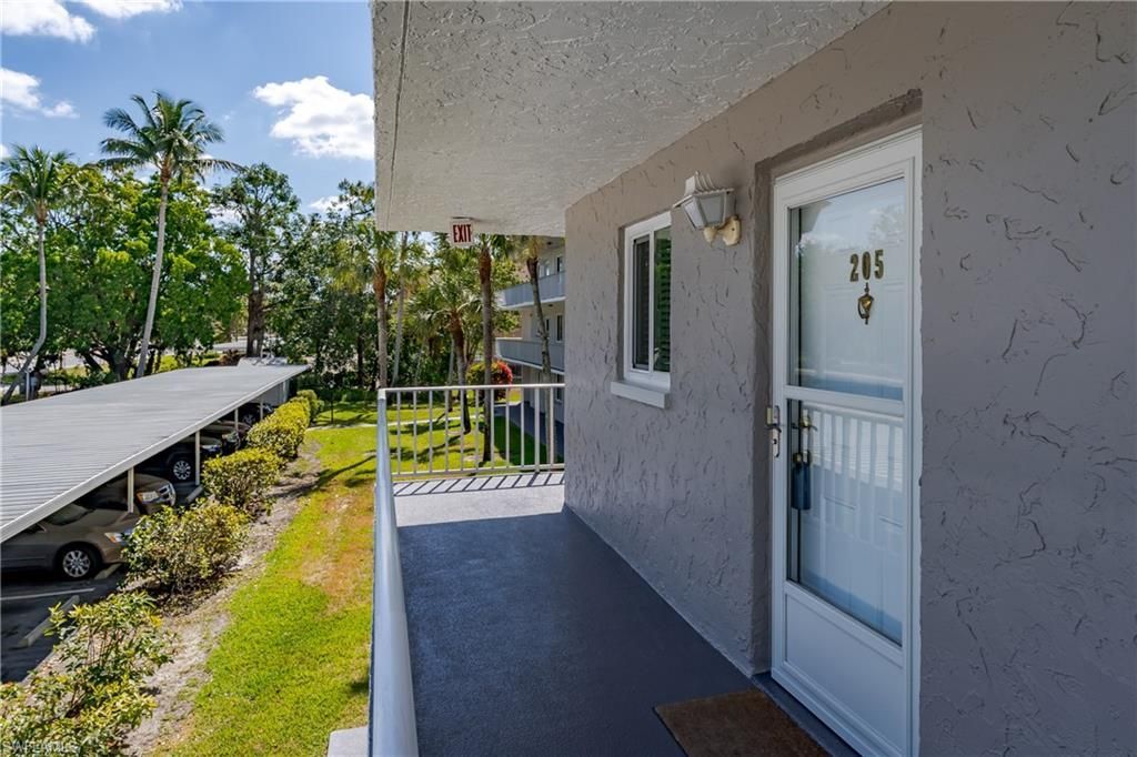 5515 Rattlesnake Hammock Rd, Unit 205, Naples, FL 34113 Photo