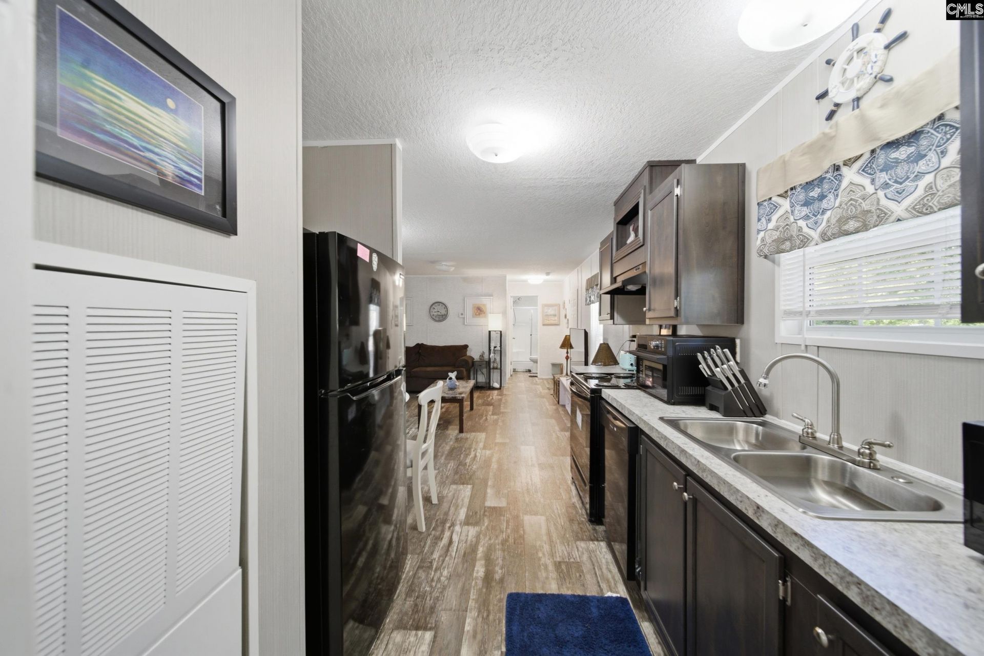 293 Walnut Street Photo 10