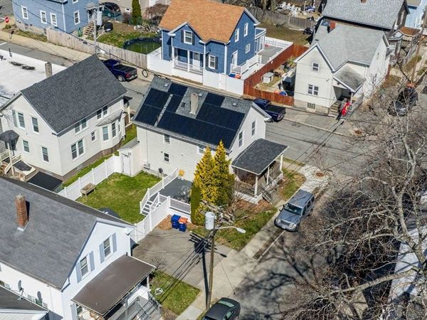 69 Newton St, New Bedford, MA 02740