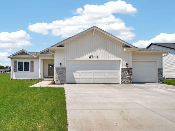4711 Everest Avenue, Ames, IA 50014