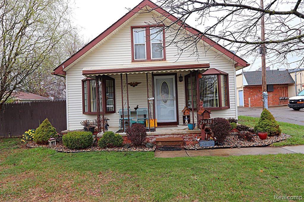 29438 Elmwood Street, Garden City, MI 48135 Main Photo