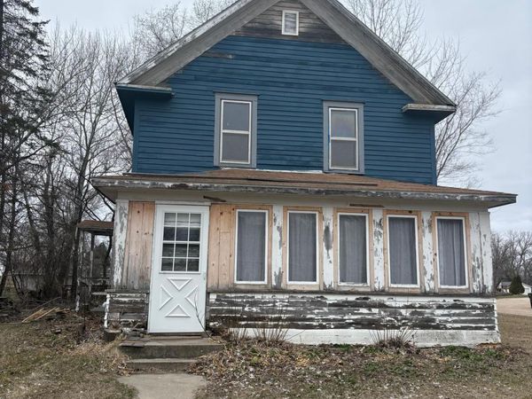 201 NW Becker Avenue, Clontarf, MN 56215