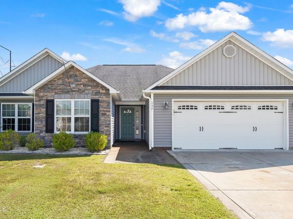 137 Cavalier Drive, Jacksonville, NC 28546