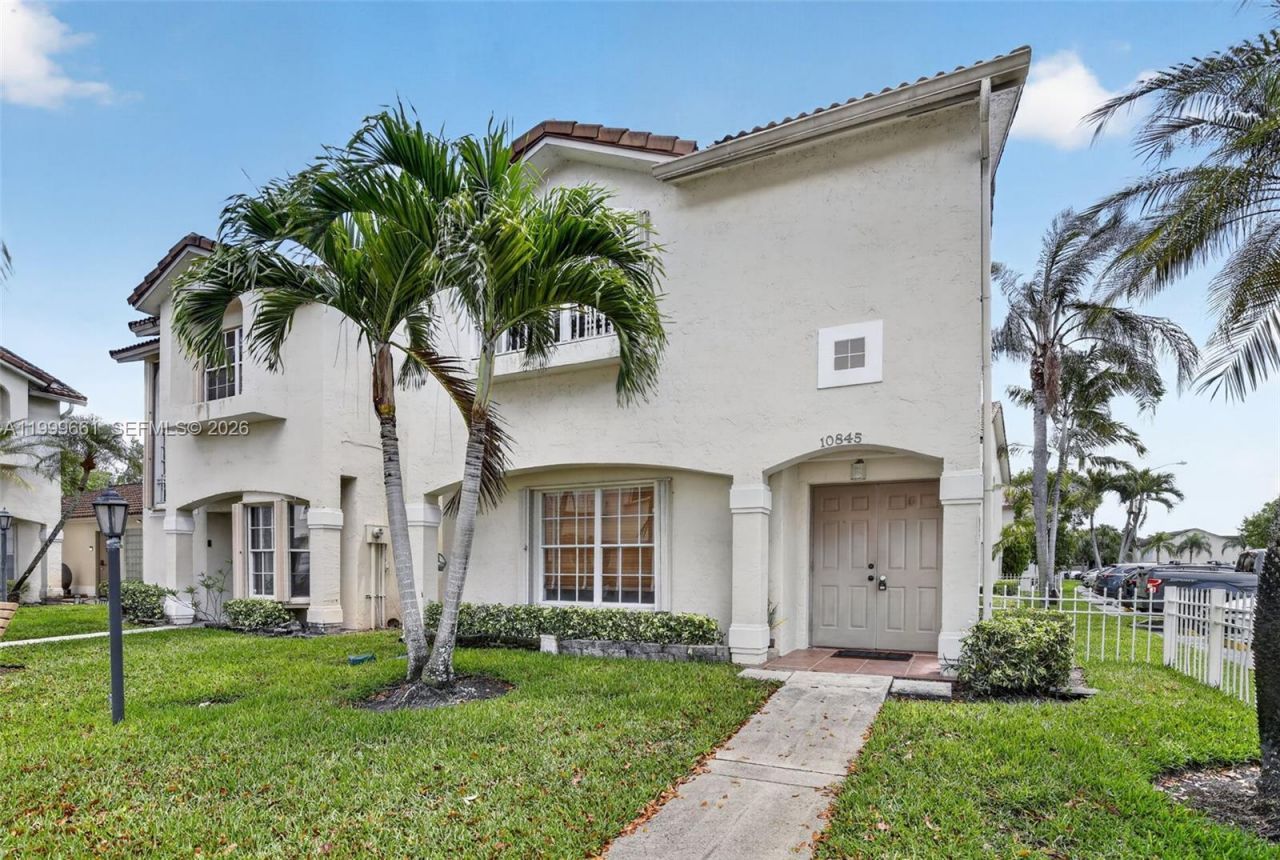 10845 NW 8th St, Pembroke Pines, FL 33026 Photo