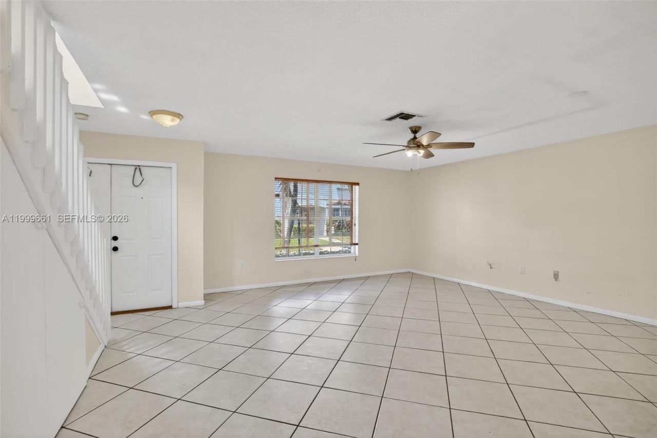 10845 NW 8th St, Pembroke Pines, FL 33026 Photo