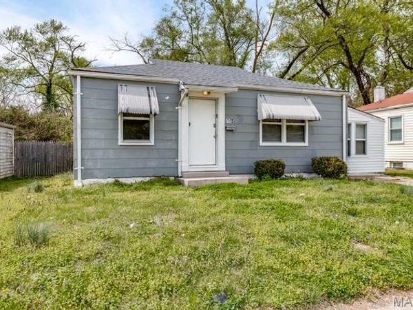 445 Plaza Avenue , Ferguson, MO 63135