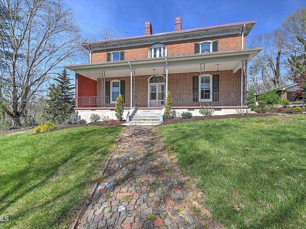 2061 King College Road, Bristol, TN 37620