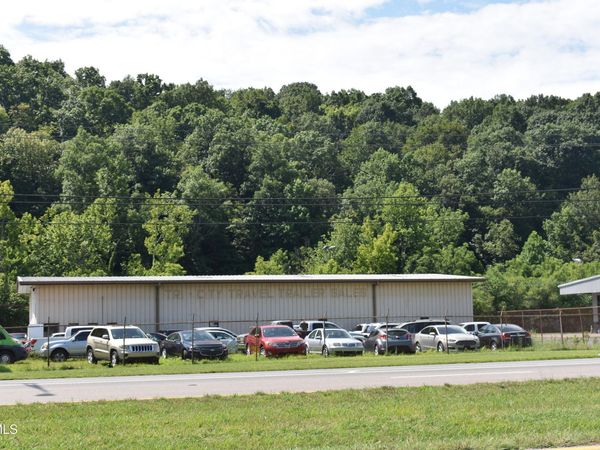 3377 East Stone Drive, Kingsport, TN 37660