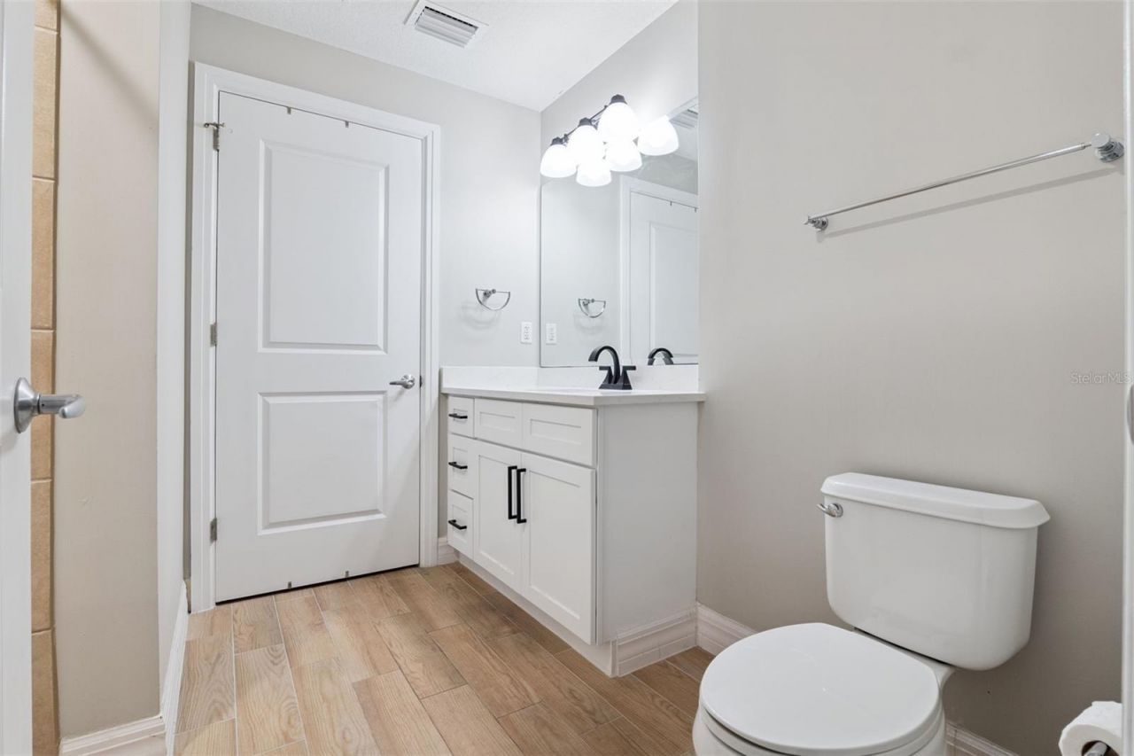 101 S Eola Drive, Unit 815, Orlando, FL 32801 Photo