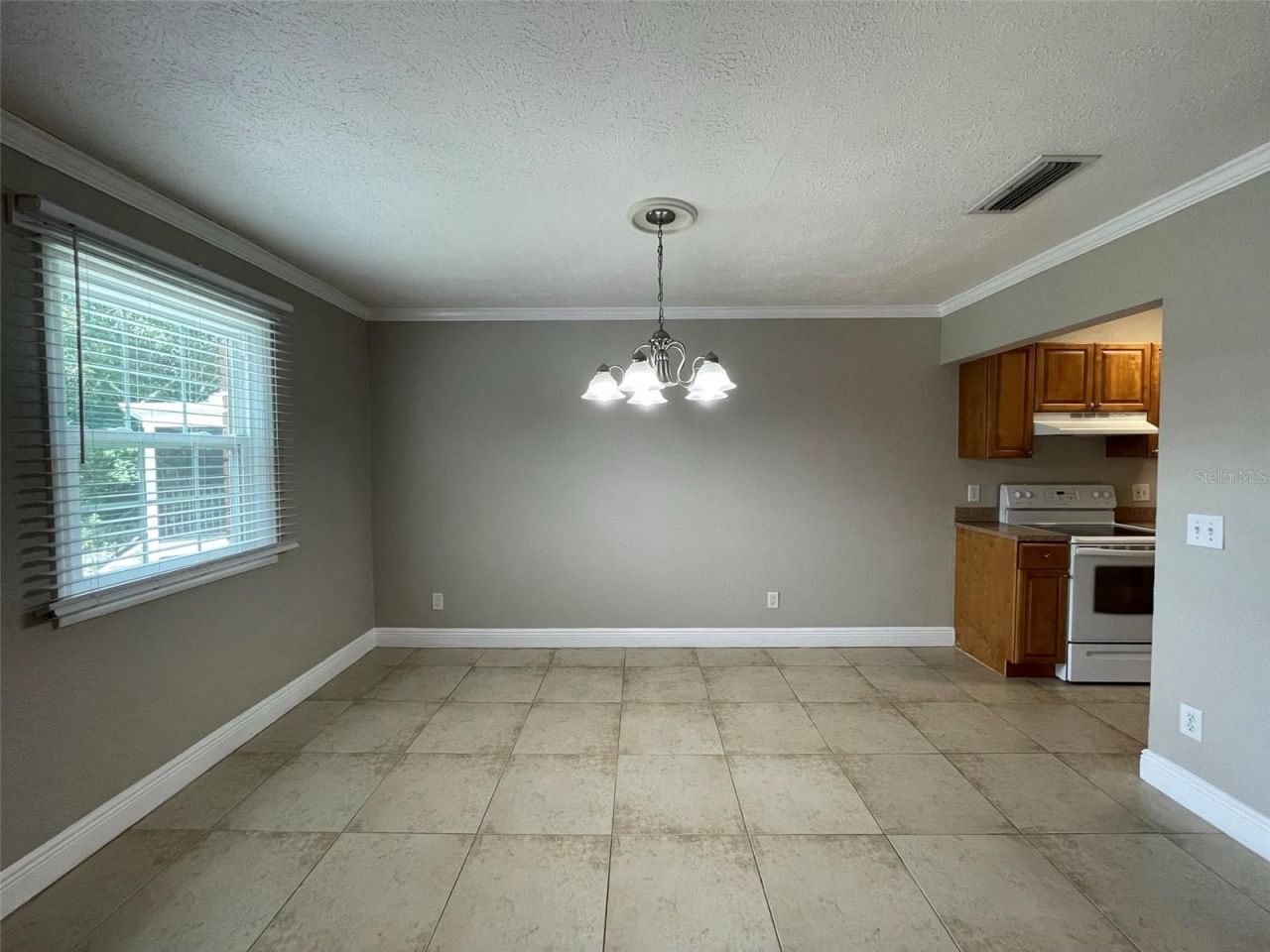 13686 Orange Sunset Dr , Unit 201, Tampa, FL 33618 Photo