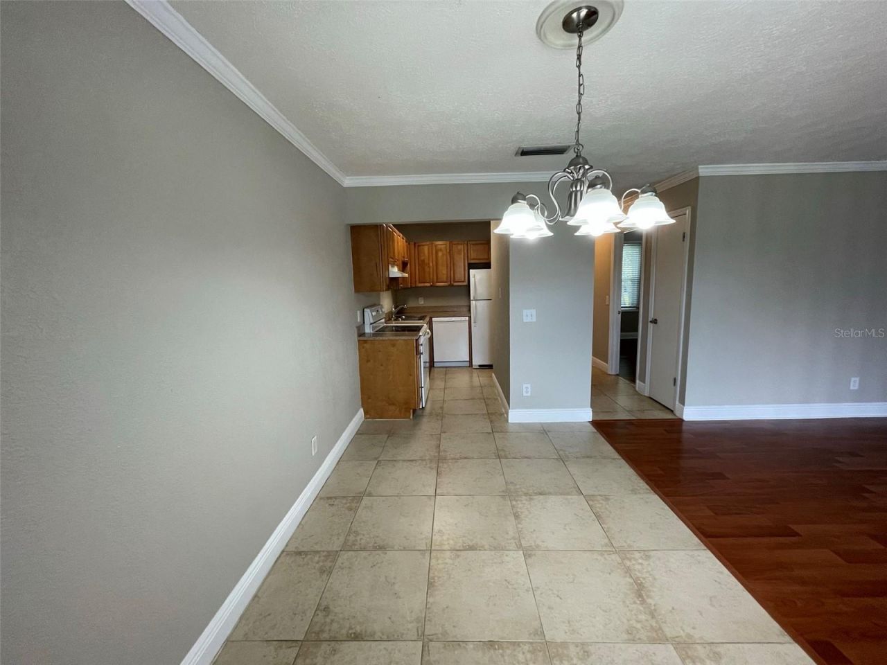 13686 Orange Sunset Dr , Unit 201, Tampa, FL 33618 Photo