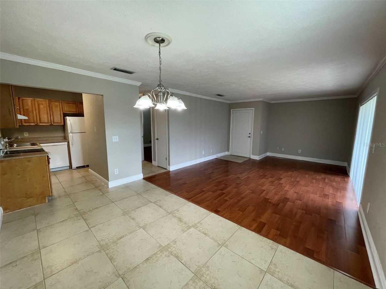 13686 Orange Sunset Dr , Unit 201, Tampa, FL 33618 Photo