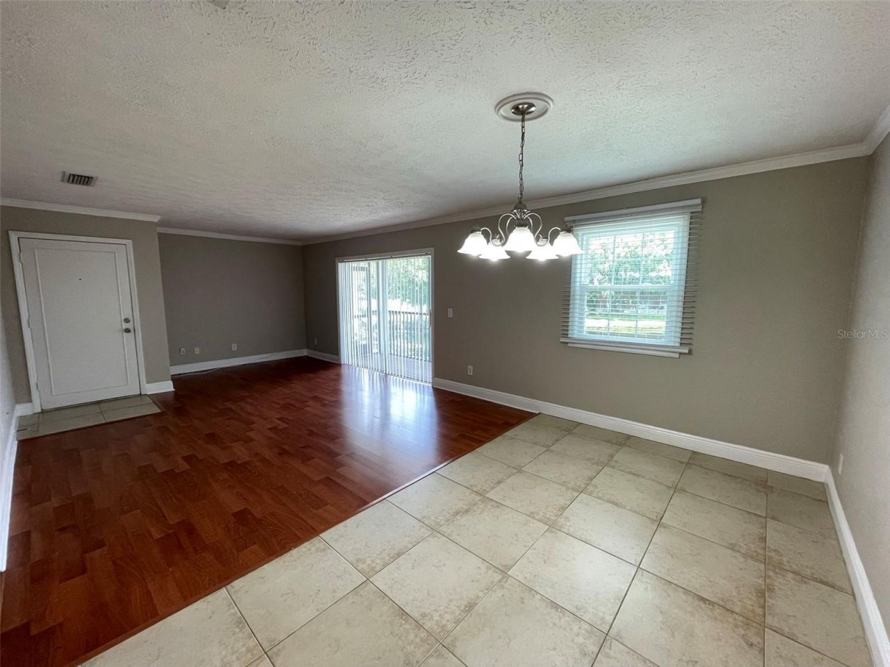 13686 Orange Sunset Dr , Unit 201, Tampa, FL 33618 Photo