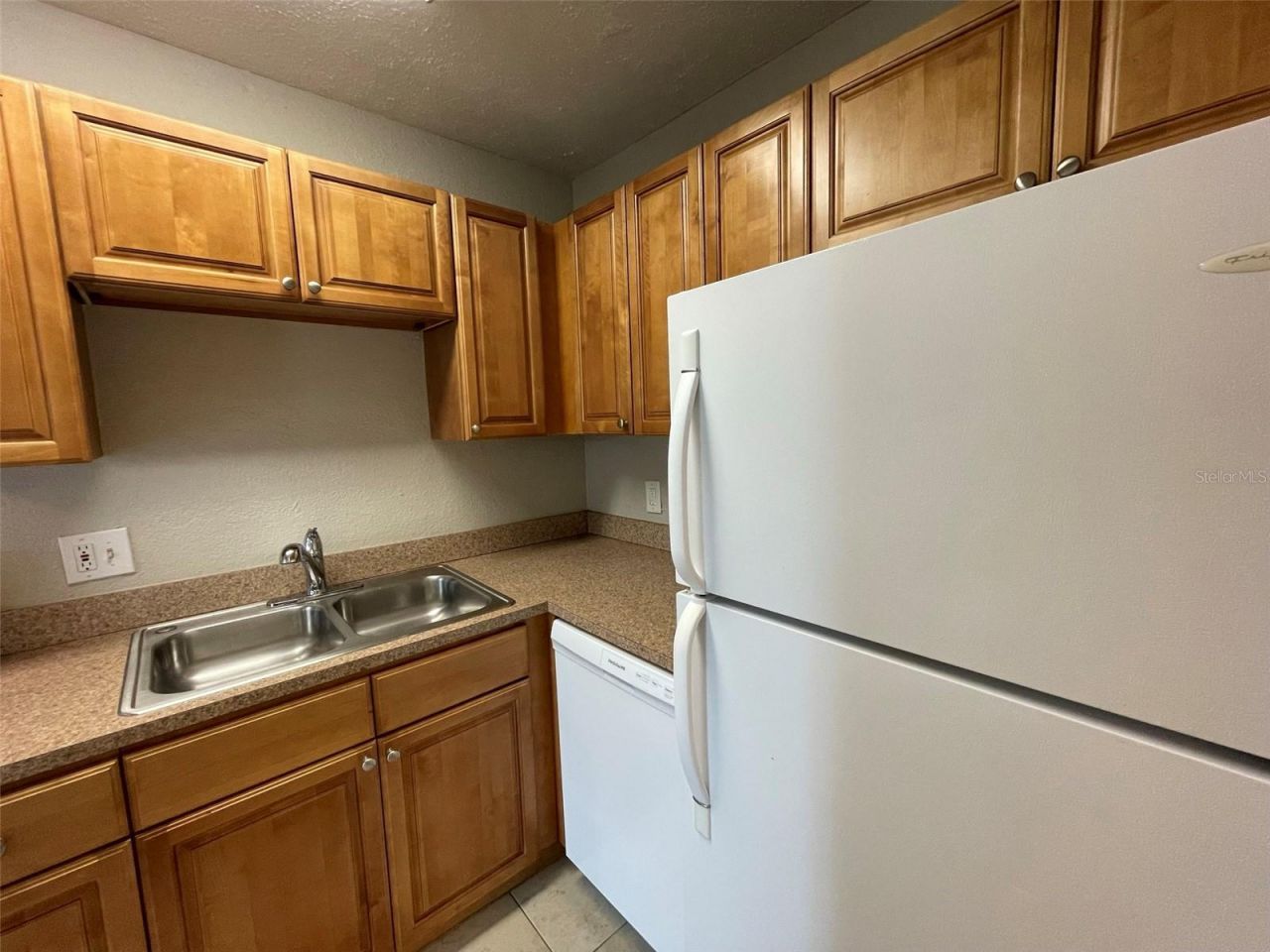 13686 Orange Sunset Dr , Unit 201, Tampa, FL 33618 Photo