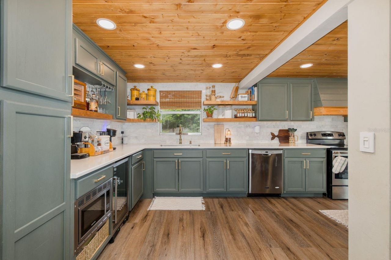 12600 Canton Avenue, Hudson, FL 34669 Photo