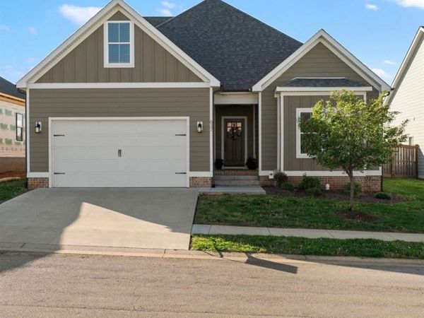 637 Boston Park Drive, Bowling Green, KY 42103
