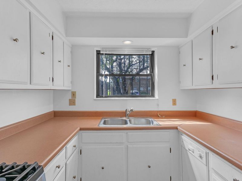 1326 Woodbrook Lane , Unit 234, Columbus, OH 43223 Photo 10