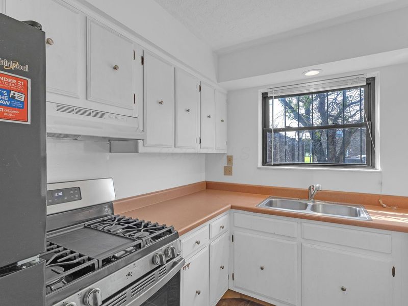 1326 Woodbrook Lane , Unit 234, Columbus, OH 43223 Photo 11