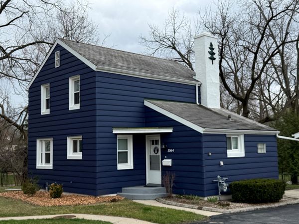5564 Angle Ln, Greendale, WI 53219