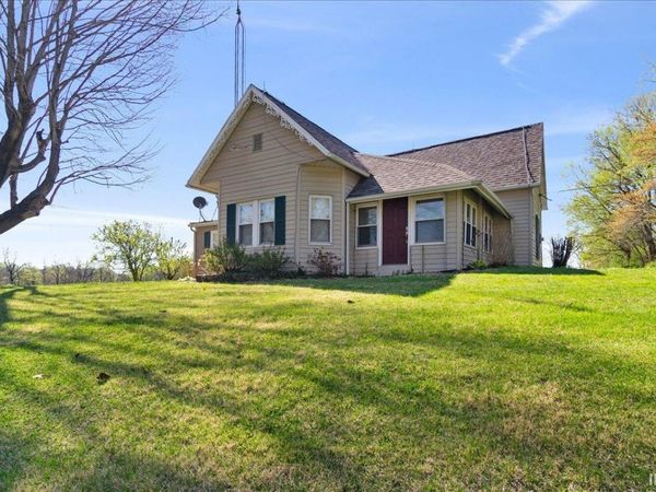 6728 N State Rd 65, Hazleton, IN 47640