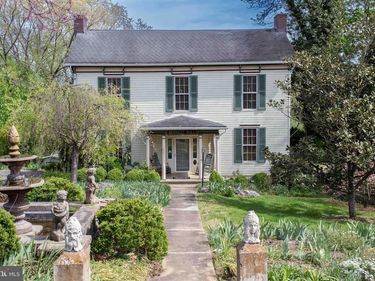 147 S COURT STREET, LURAY, VA 22835