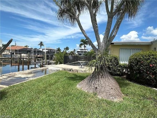 12 Bayview BLVD, FORT MYERS BEACH, FL 33931
