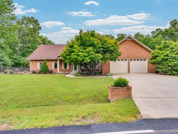 1005 Riverwatch Trce , Sparta, TN 38583
