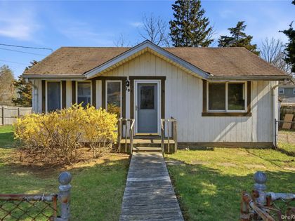 10 Howe Street Huntington Station, NY 11746