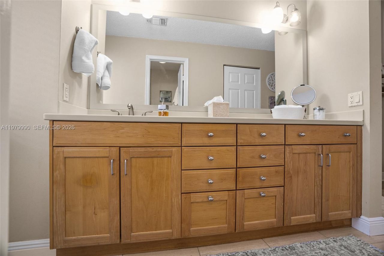 10978 SW 75th Ter, Miami, FL 33173 Photo