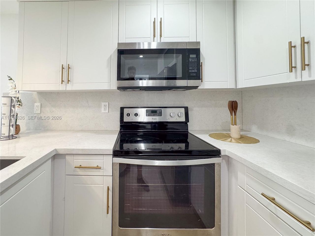 2933 NW 48th Ter, Miami, FL 33142 Photo