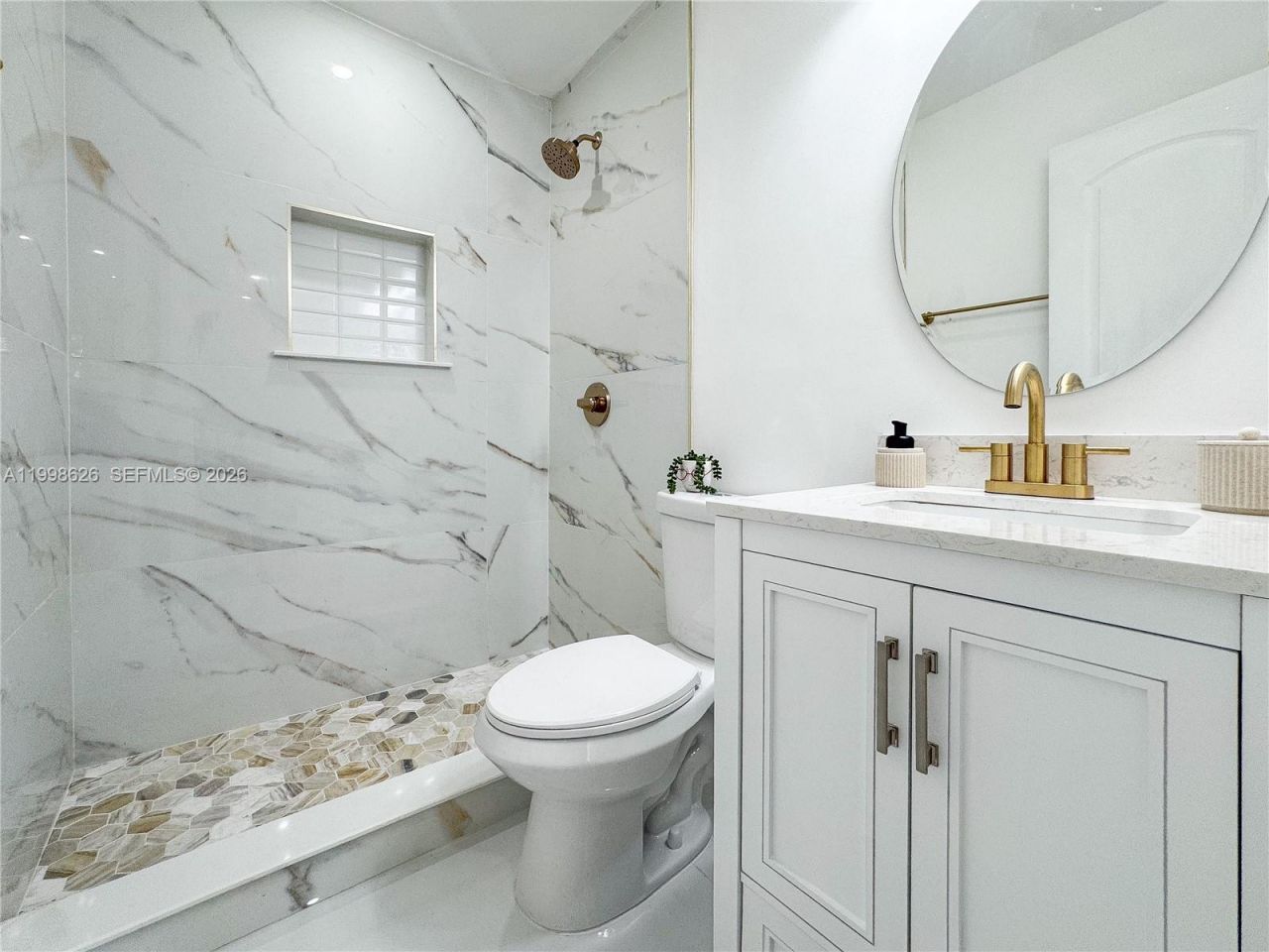 2933 NW 48th Ter, Miami, FL 33142 Photo