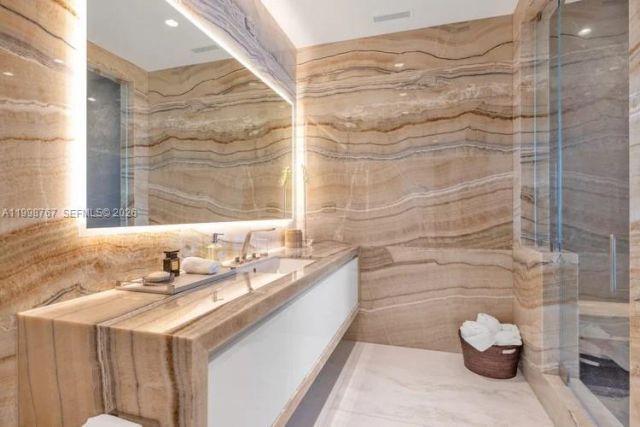 17901 Collins Ave, Unit 2604, Sunny Isles Beach, FL 33160 Photo