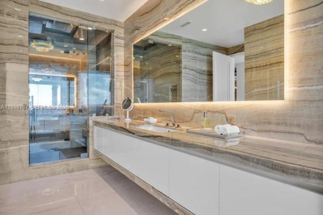 17901 Collins Ave, Unit 2604, Sunny Isles Beach, FL 33160 Photo