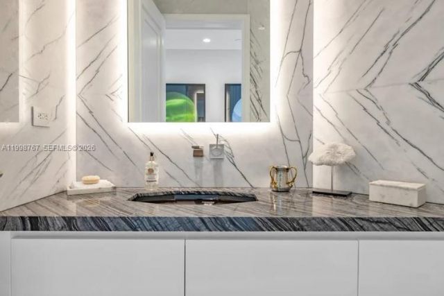 17901 Collins Ave, Unit 2604, Sunny Isles Beach, FL 33160 Photo