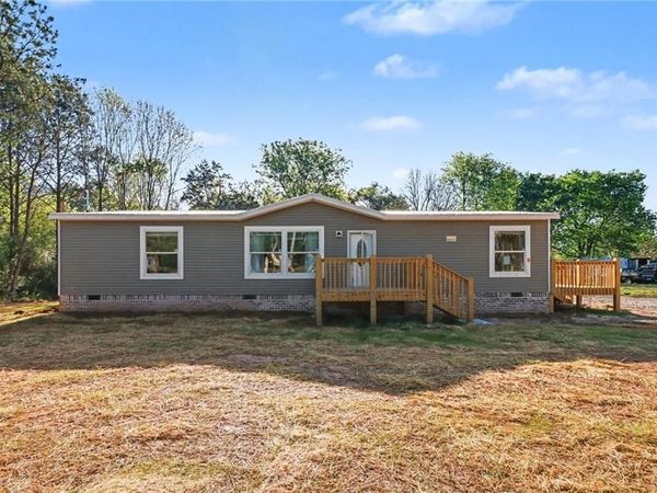 833 Berry Road, Cedartown, GA 30125