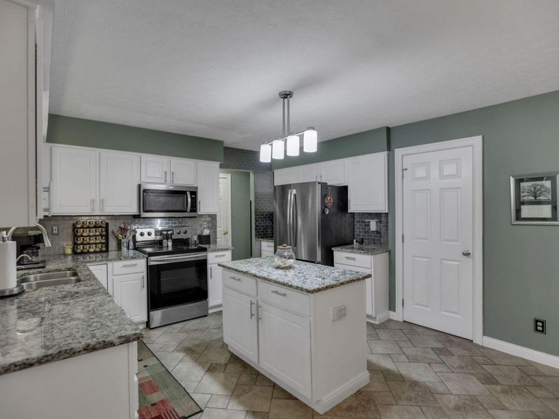 2673 Spring Grove Avenue, Lancaster, OH 43130 Photo 17